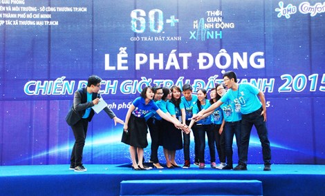 ນະຄອນໂຮ່ຈີມິນປຸກລະດົມບັ້ນ “ໂມງເພື່ອໂລກຂຽວ 2015“